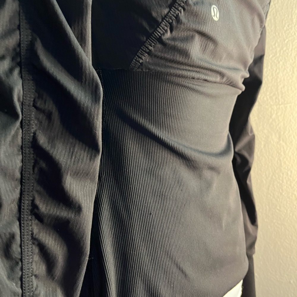 Reversible Lululemon Jacket - Picture 6 of 16